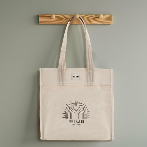 feedorganiccottonmarkettote setting1