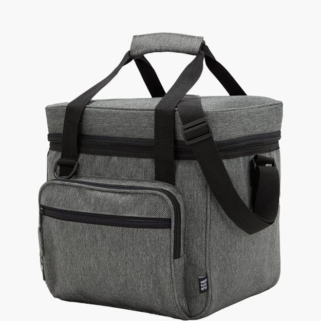 PDP - vilarecycled24caneventcooler square #F8F8F8 background