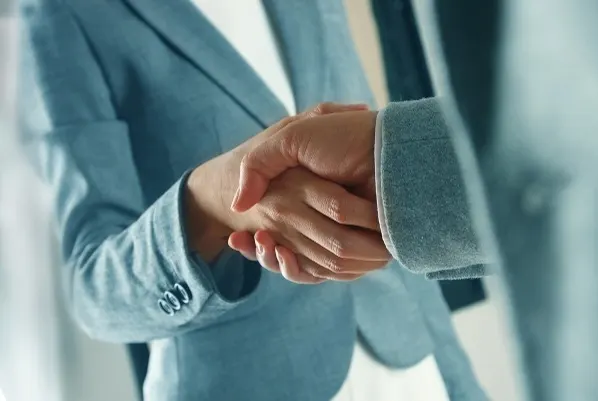From emails to handshakes – the guide to business etiquette around the world