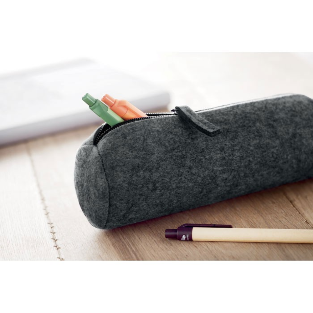 PDP - penlofeltzipperedpencilcase square original background