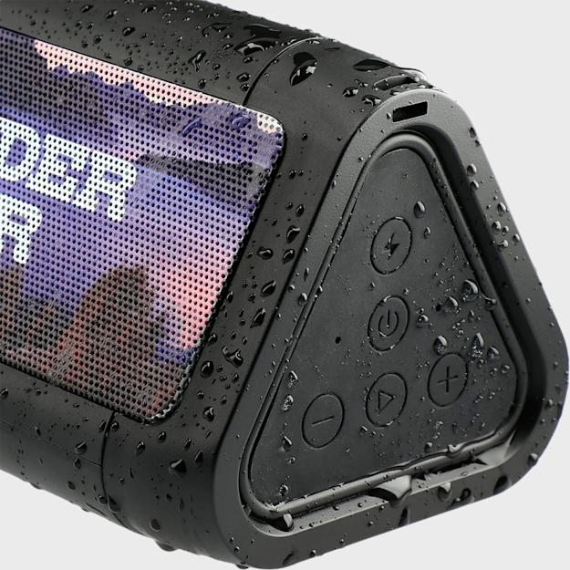 PDP - highsierraspeakerpowerbank square grey background
