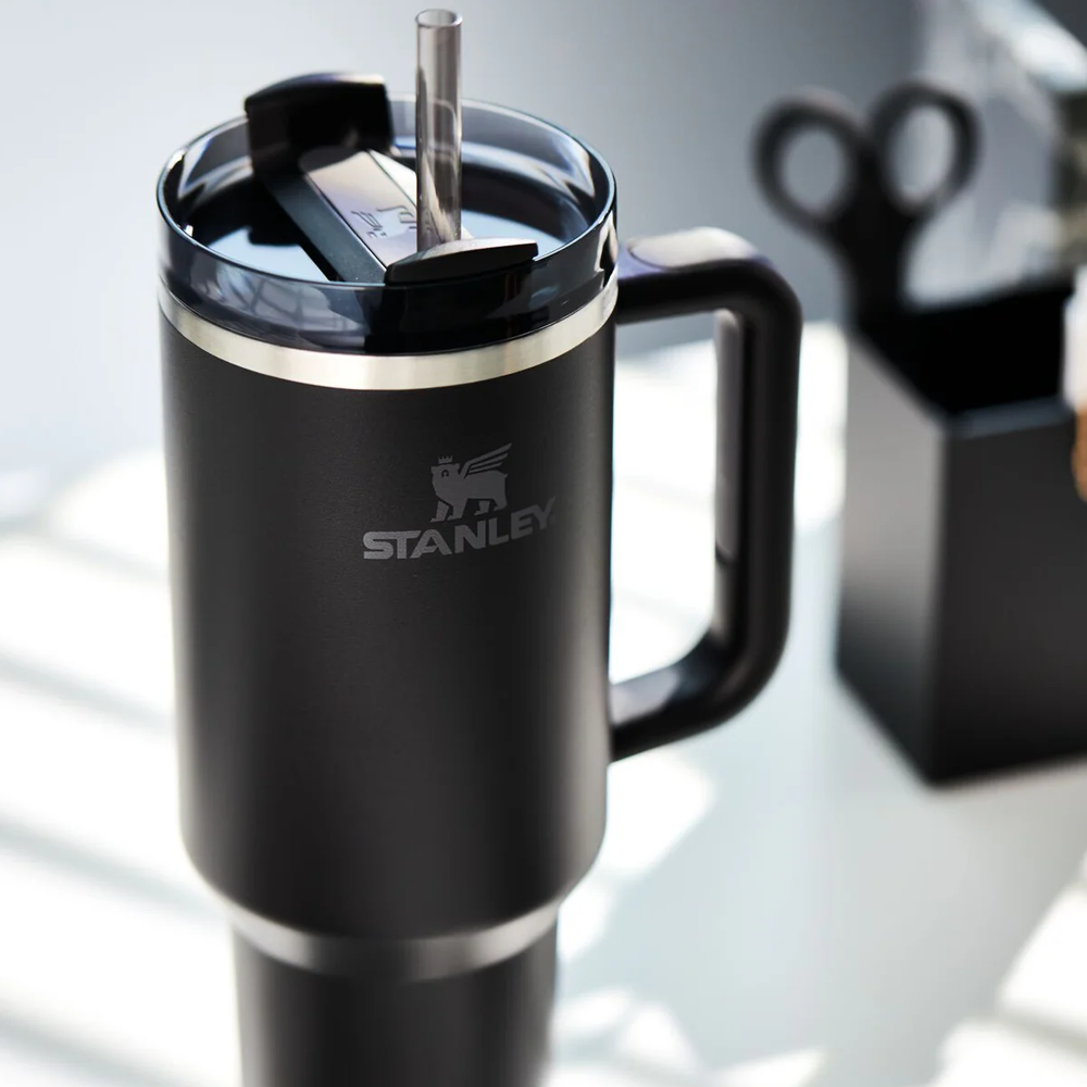 stanleyquencher1200mltumbler setting 2