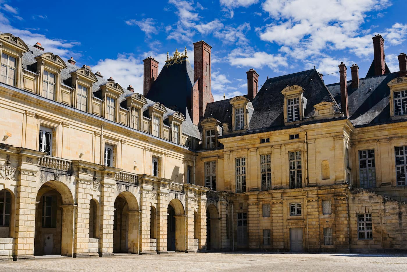 Ch. de Fontainebleau