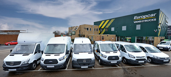 Medium wheelbase van hire with Europcar