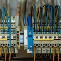 Mablex® PC/ABS - Prémiové směsi pro odolné elektrické vedení Mablex® PC/ABS - Prémiové směsi pro odolné elektrické vedení