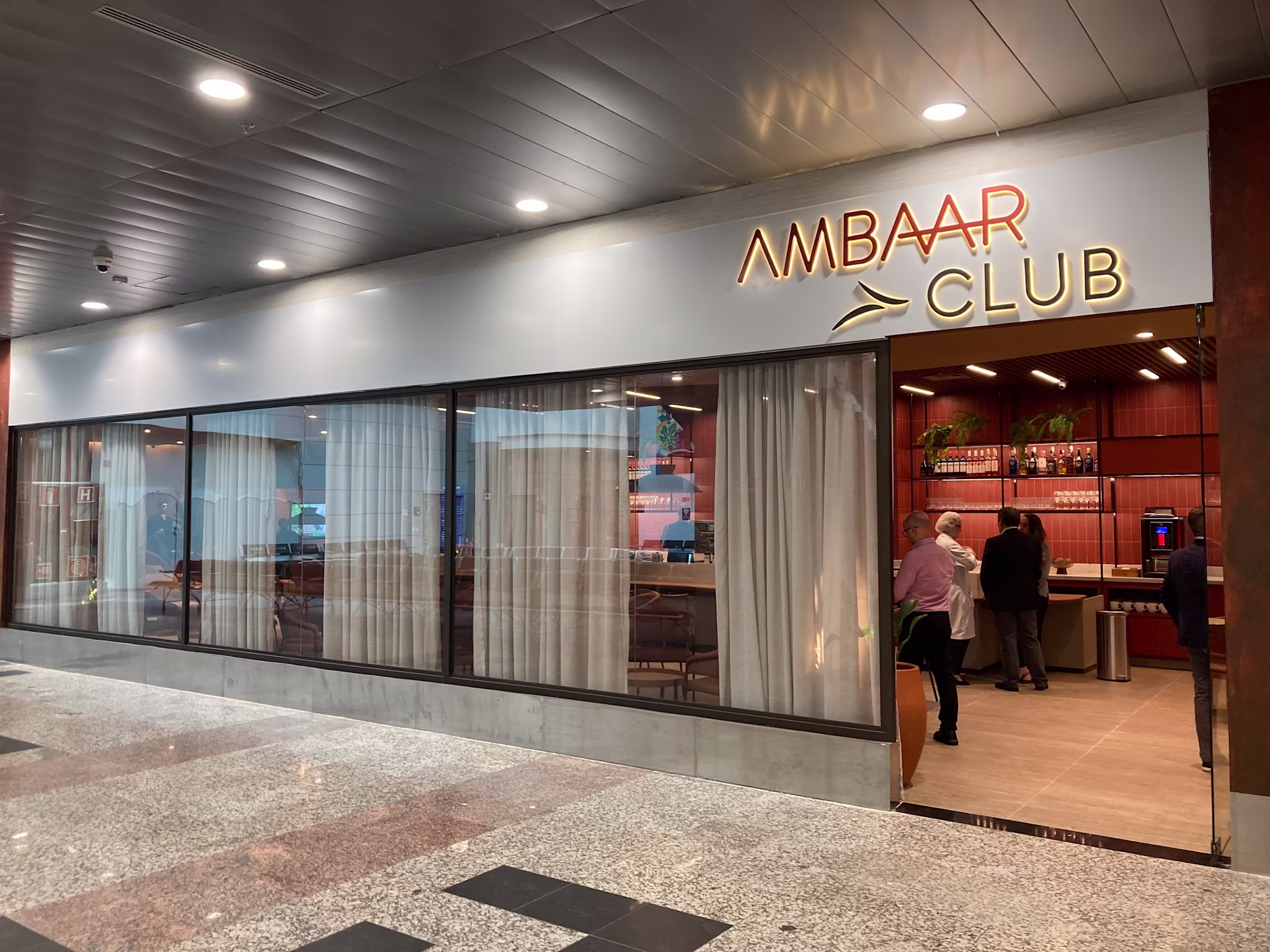 Exciting new Ambaar Club lounge opens at Salgado Filho Porto Alegre International POA