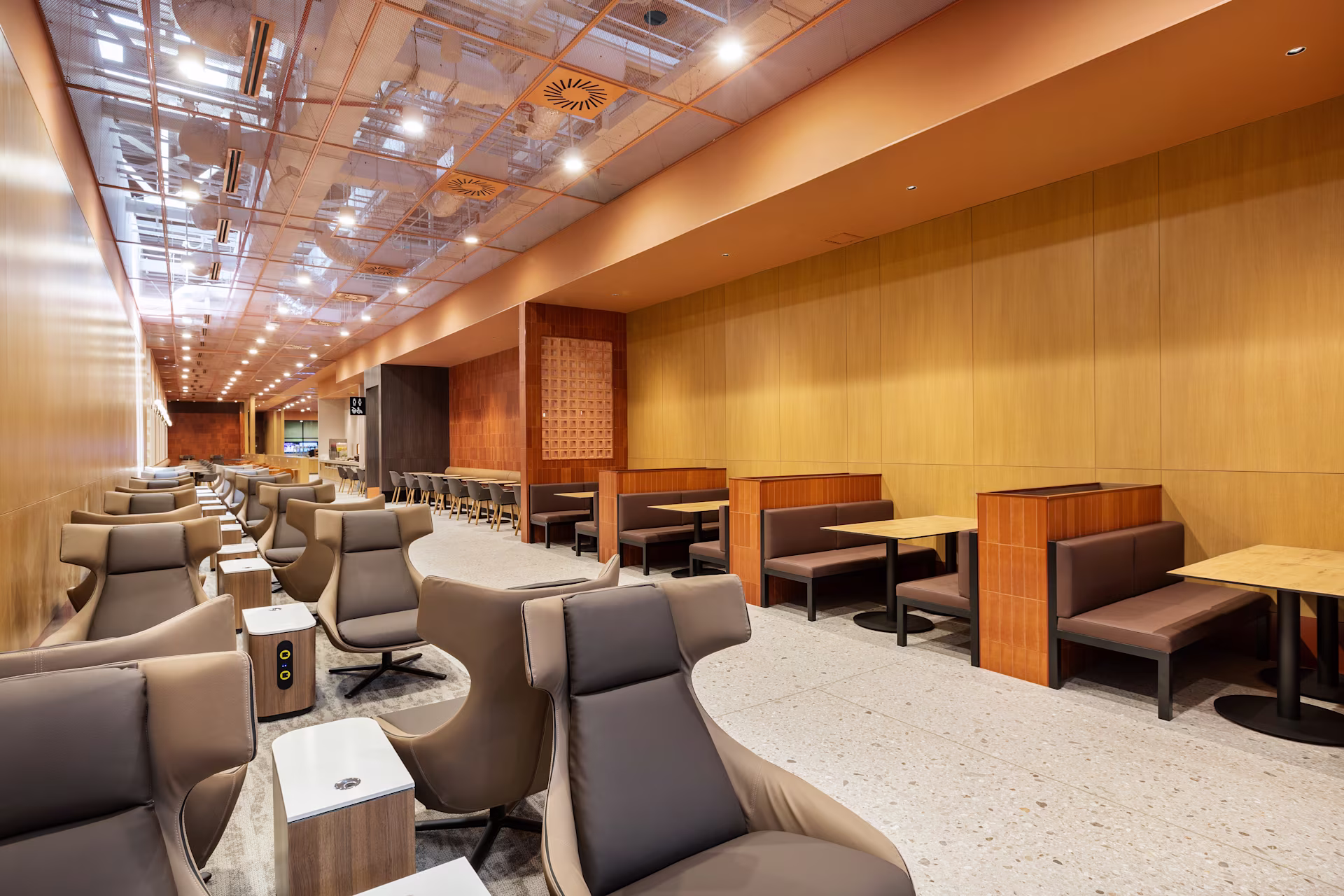 The seating area in the airport lounge at Jorge Chávez International Airport