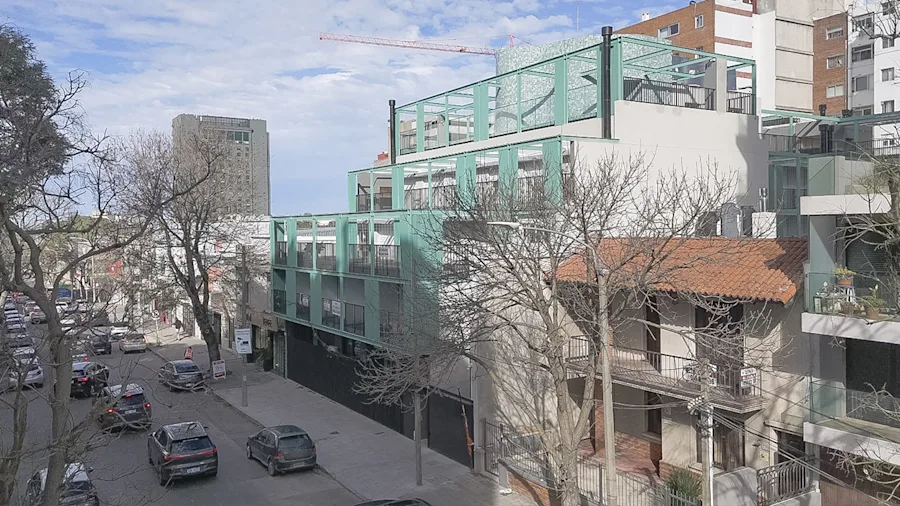 Edificio Avalon / Solano Gracia 2444
