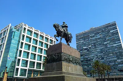 RESIDENCIA FISCAL EN URUGUAY