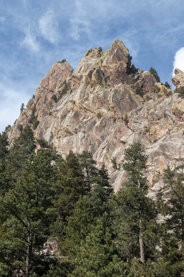 vertical shot showing the layering of the sky, mountains, and trees in Eldorado Canyon State Park #Boulder #Colorado #Nature #StatePark #EldoradoCanyon