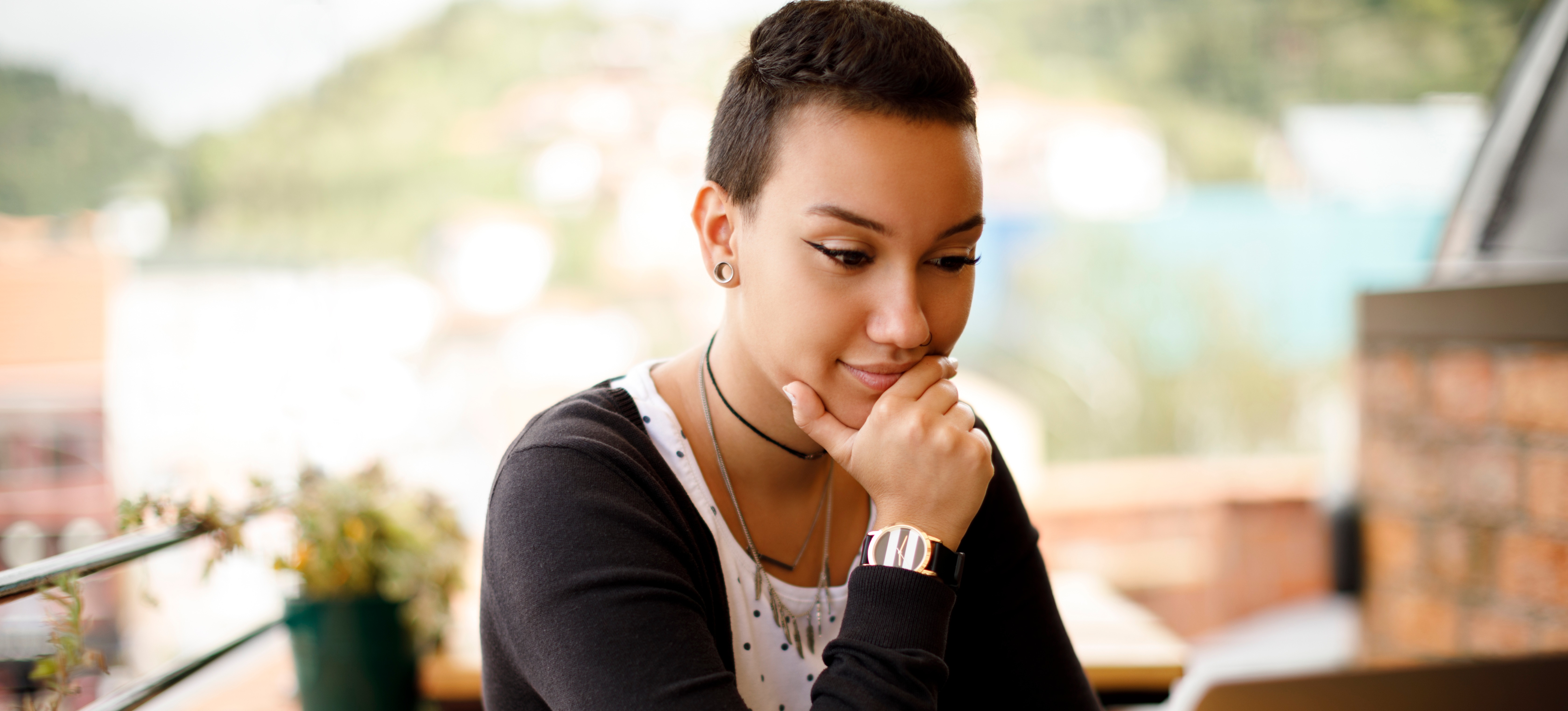 [Featured Image] A data scientist degree student studies on a laptop.
