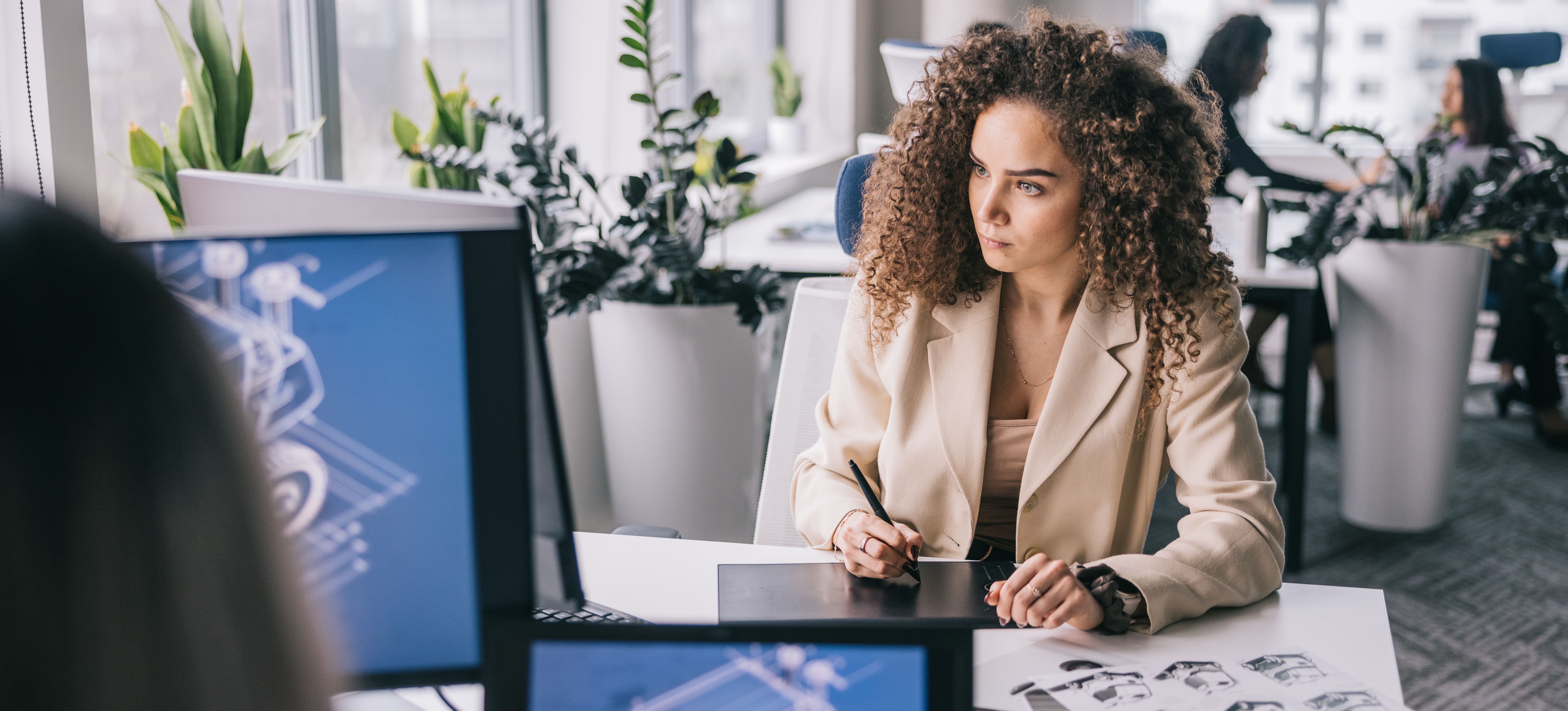 [Featured Image] An AI product designer is using skills in her AI job description to create an unmanned food delivery robot.
