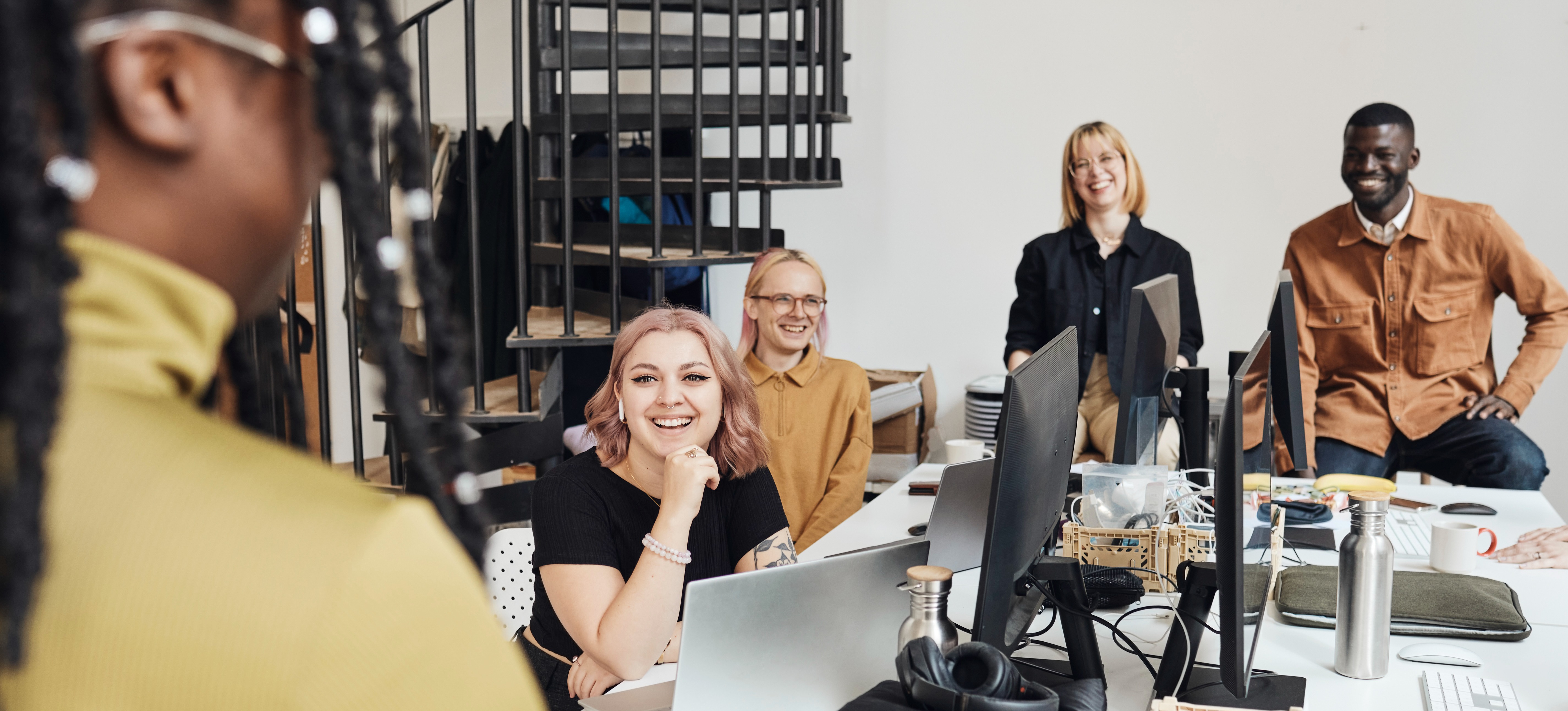 [Feature Image] A group of learners join in a lively discussion on the topic, “What is TF-IDF?”
