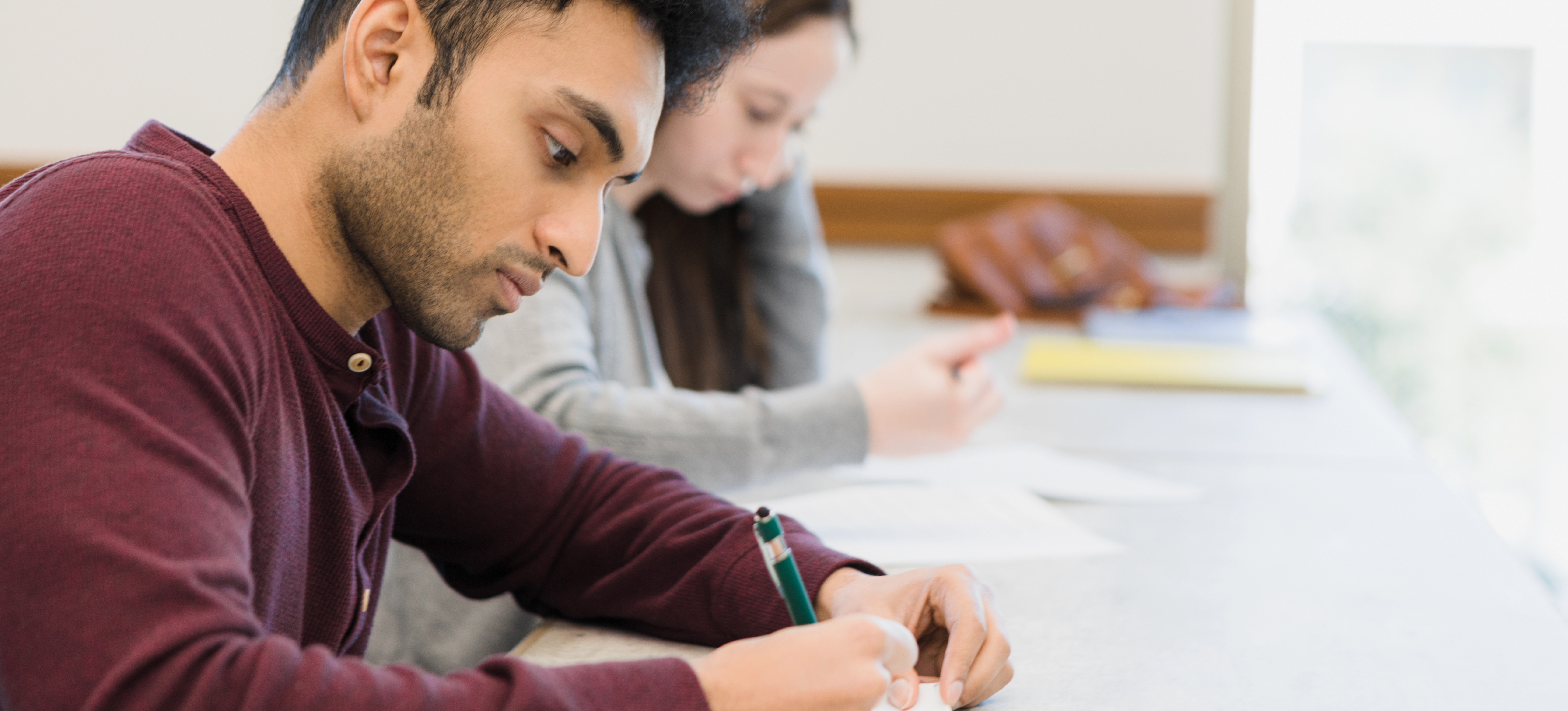 [Featured Image] An engineering student is taking the JEE (Main).