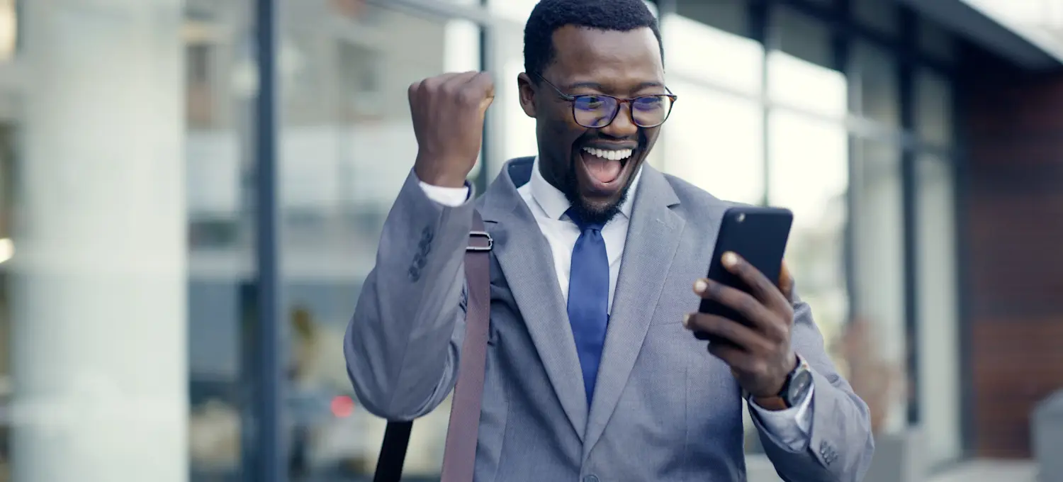 [Featured Image] A newly hired employee is excited about the great benefits of working at Google.
