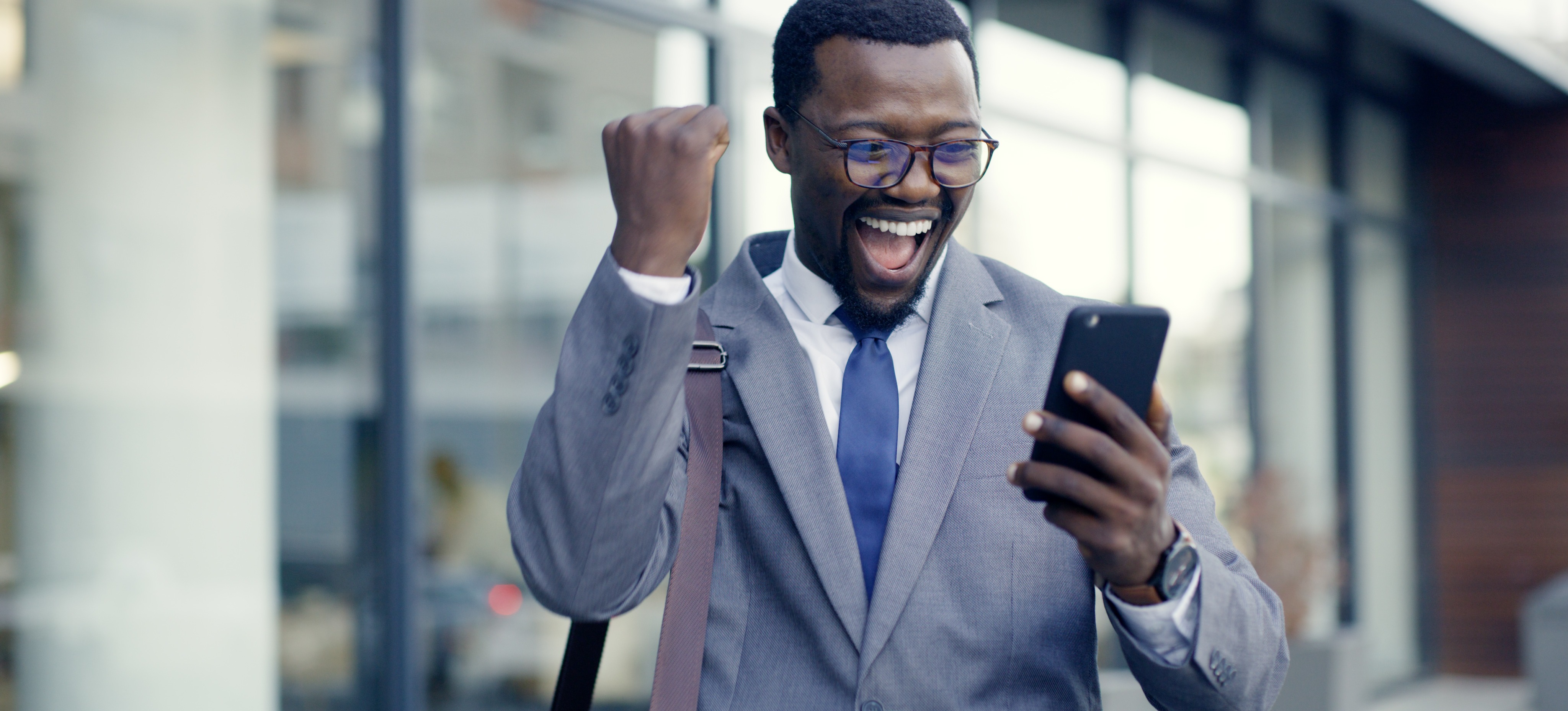 [Featured Image] A newly hired employee is excited about the great benefits of working at Google.
