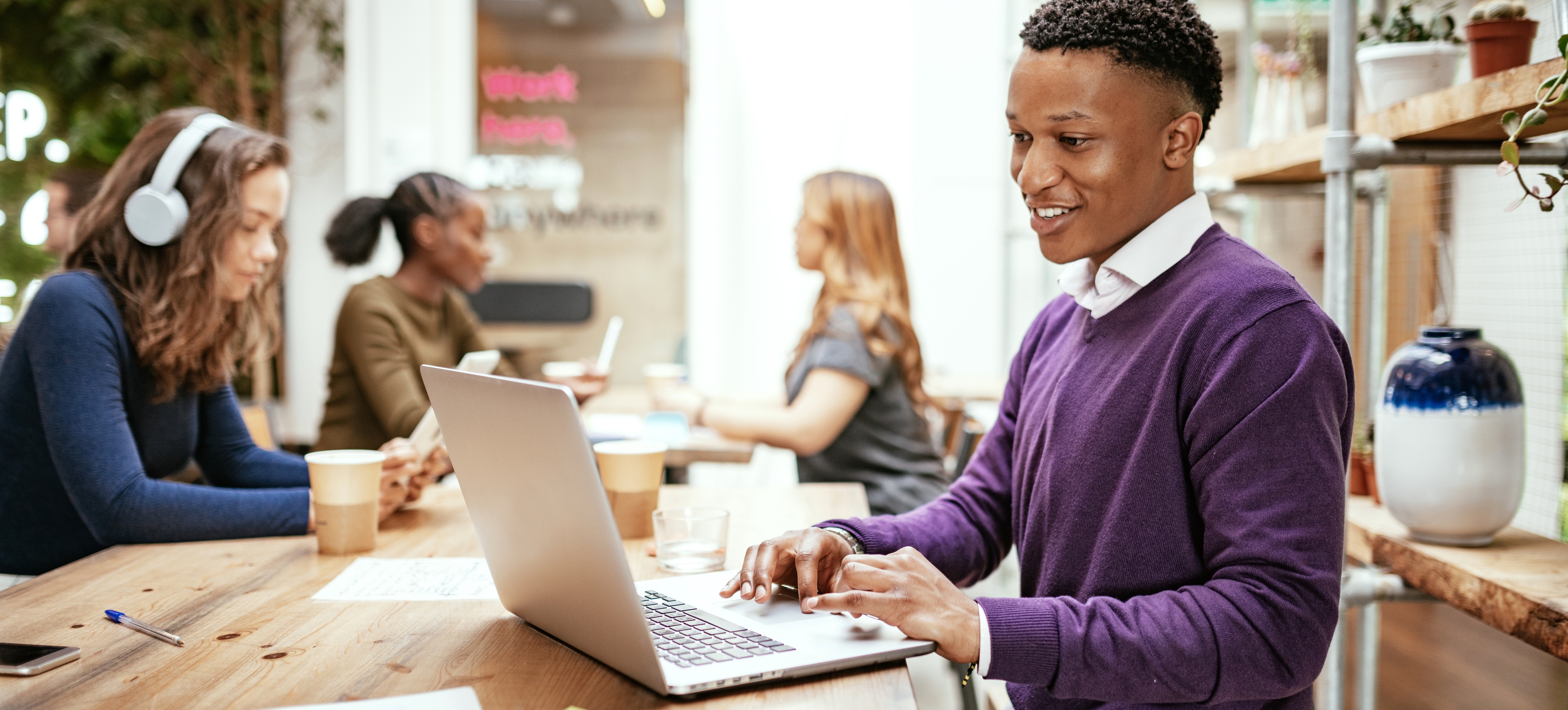 [Featured image] A college student uses a popular job search engine on his laptop to find a part-time job he can do after school.
