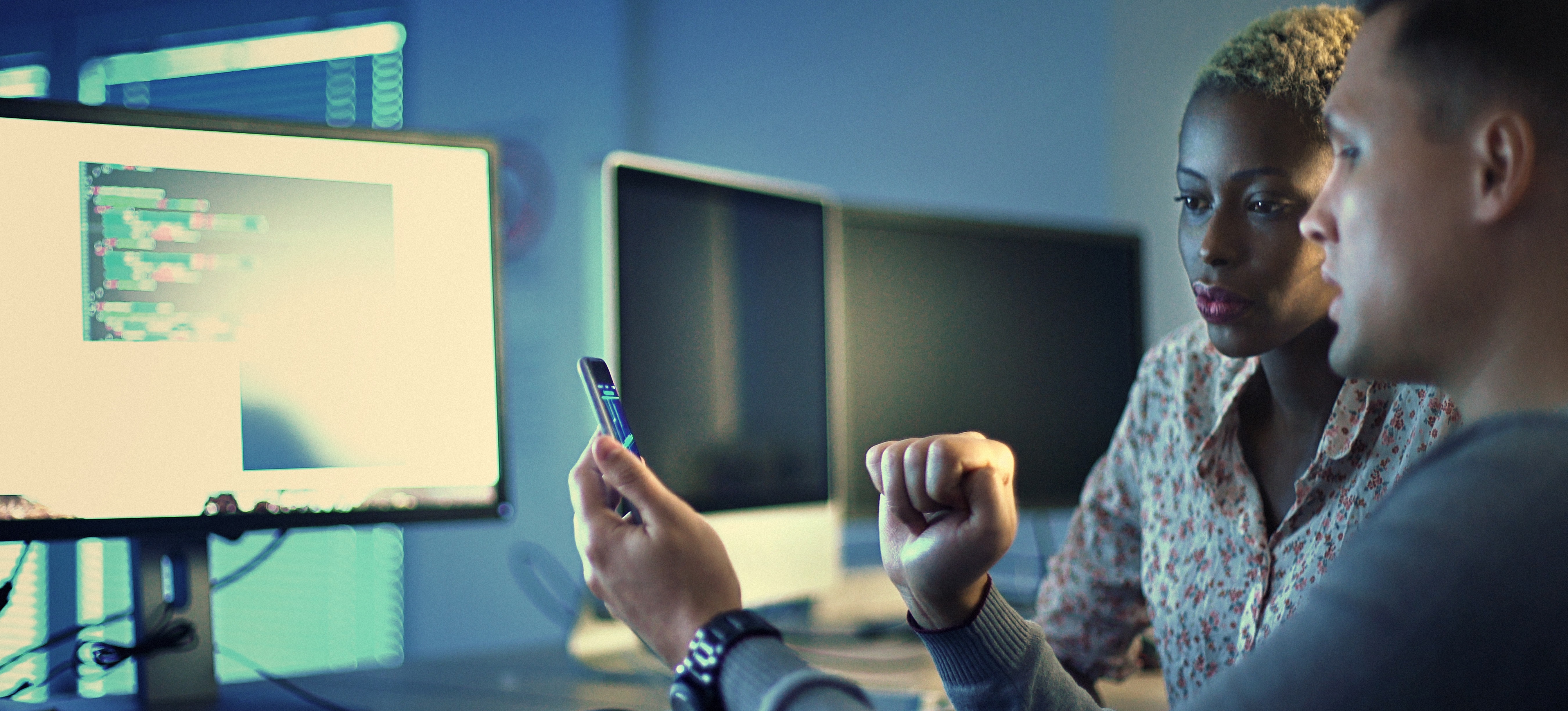 [Featured image] Two security experts discuss approaches to mobile device management in the workplace.
