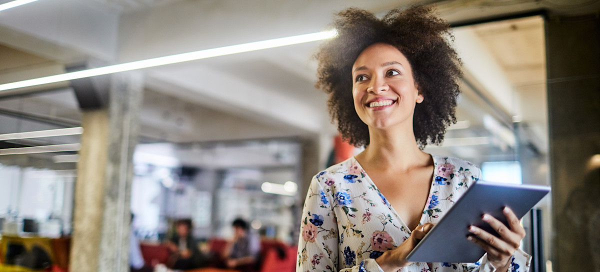 [Featured Image] A UX researcher in the office