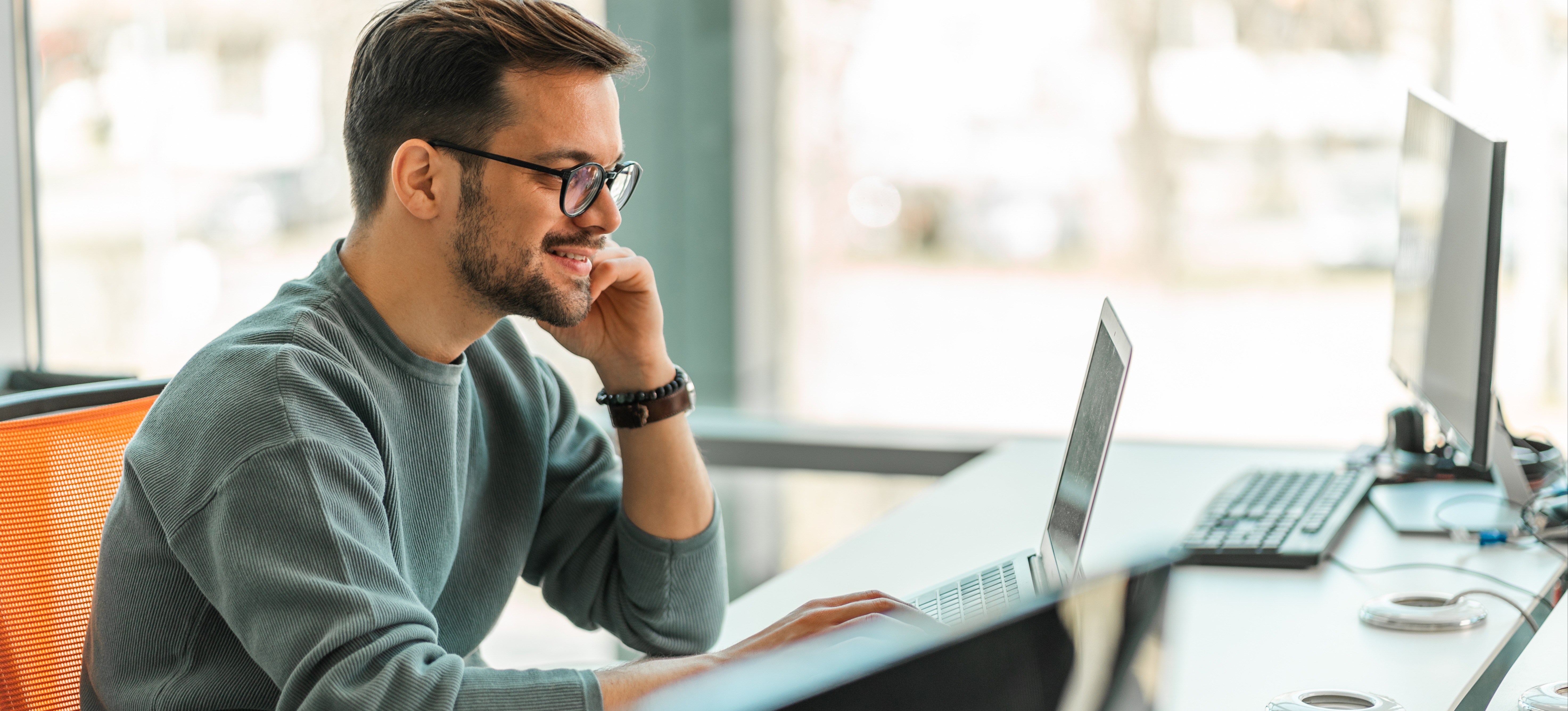 [Feature Image] A future data scientist researches data structures certification and course options to advance their career.
