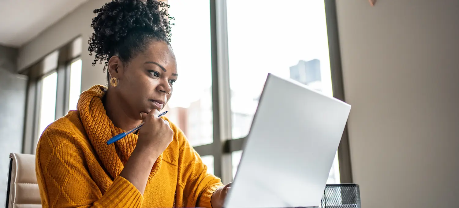[Featured Image] A business owner uses Google My Business to enhance their digital marketing strategy and reach out to customers.
