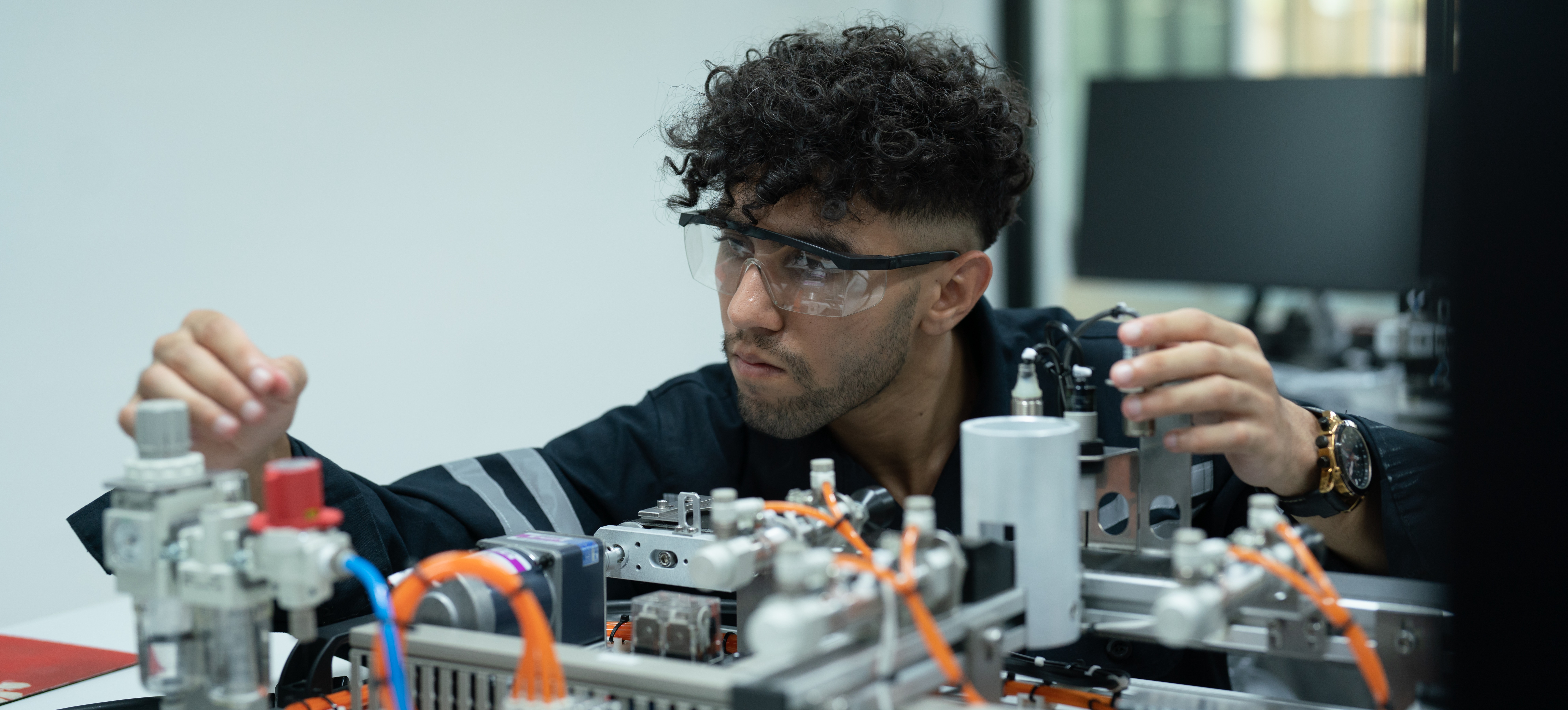 [Featured Image] An energy engineer student, which is one of the hardest degrees to get, is working on a school project.