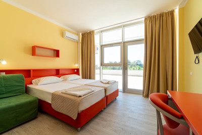 Стандарт Mini без балкона 2-х местный 1-но комнатный в санатории Шексна - кровать