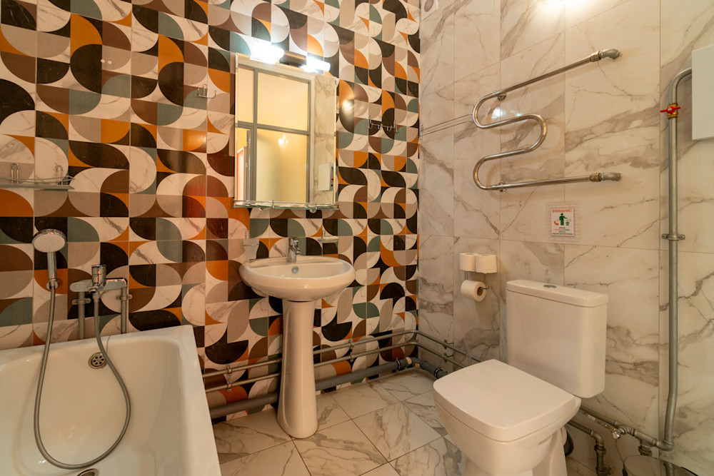 Стандарт без балкона 4-х местный 2-х комнатный в санатории Шексна - ванная комната