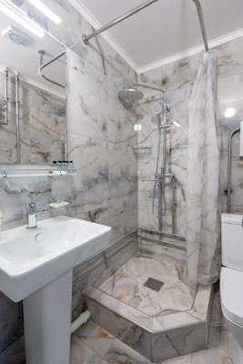 Студио 2-х местный 1-но комнатный в санатории Шексна - душевая