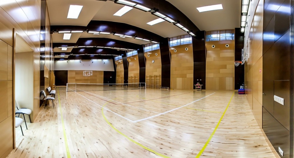 Спортивный зал в санатории Заря