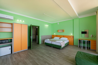 Стандарт ПК с балконом 4-х местный 2-х комнатный в санатории Шексна - общий вид