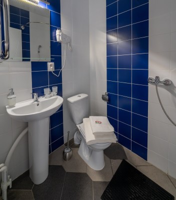 Стандарт двухместный двухкомнатный туалет