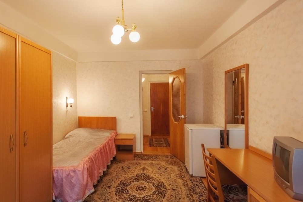 Санаторий Лермонтова Пятигорск - одноместный, 1 категории, 3 корпус, спальная комната