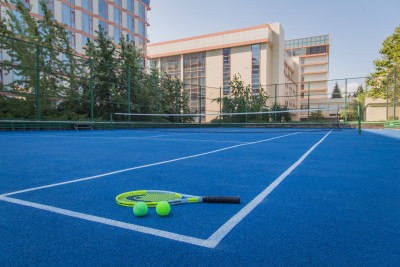 Теннисный корт в санатории Русь