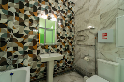 Стандарт с балконом 2-х местный 1-но комнатный в санатории Шексна - ванная комната