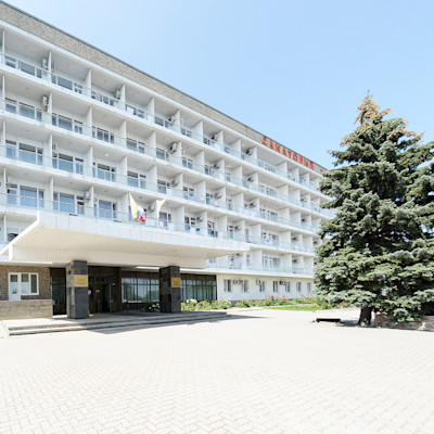 Санаторий Им. Кирова Пятигорск вход в санаторий
