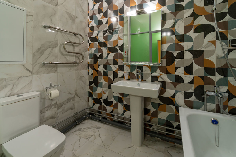 Стандарт с балконом 2-х местный (без доп. мест) в санатории Шексна - ванная комната