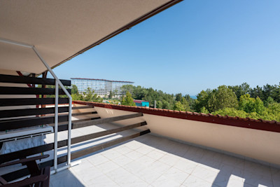 Студио 2-х местный 1-но комнатный в санатории Шексна - вид на город и море