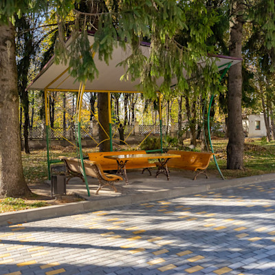 Санаторий им. Сеченова, скамейки для отдыха