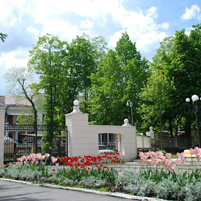 Санаторий им. Сеченова выход в парк
