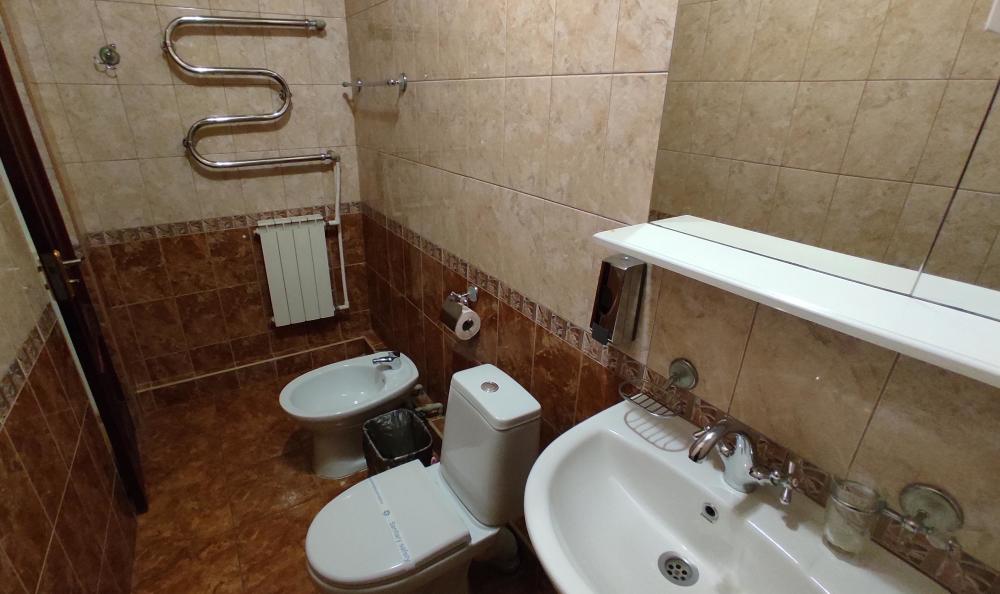 Стандарт 1-категории туалет ракурс 1 санаторий Колос.