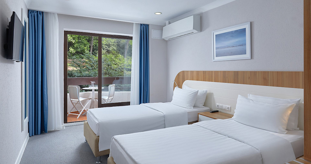 Family suite sea view Alean Family Sputnik Односпальные кровати