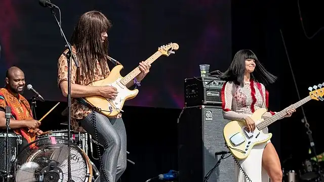 thumbnail of Khruangbin Announce 2025 Tour Dates