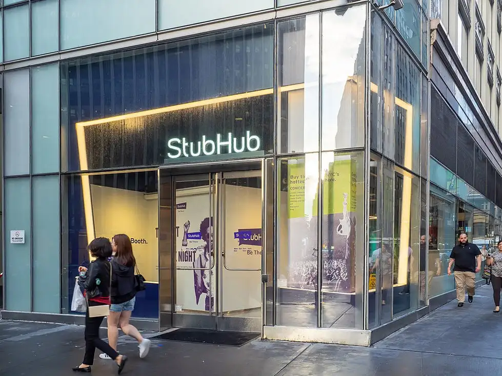 Thumbnail: StubHub Storefront by Ajay Suresh (CC BY 2.0) 