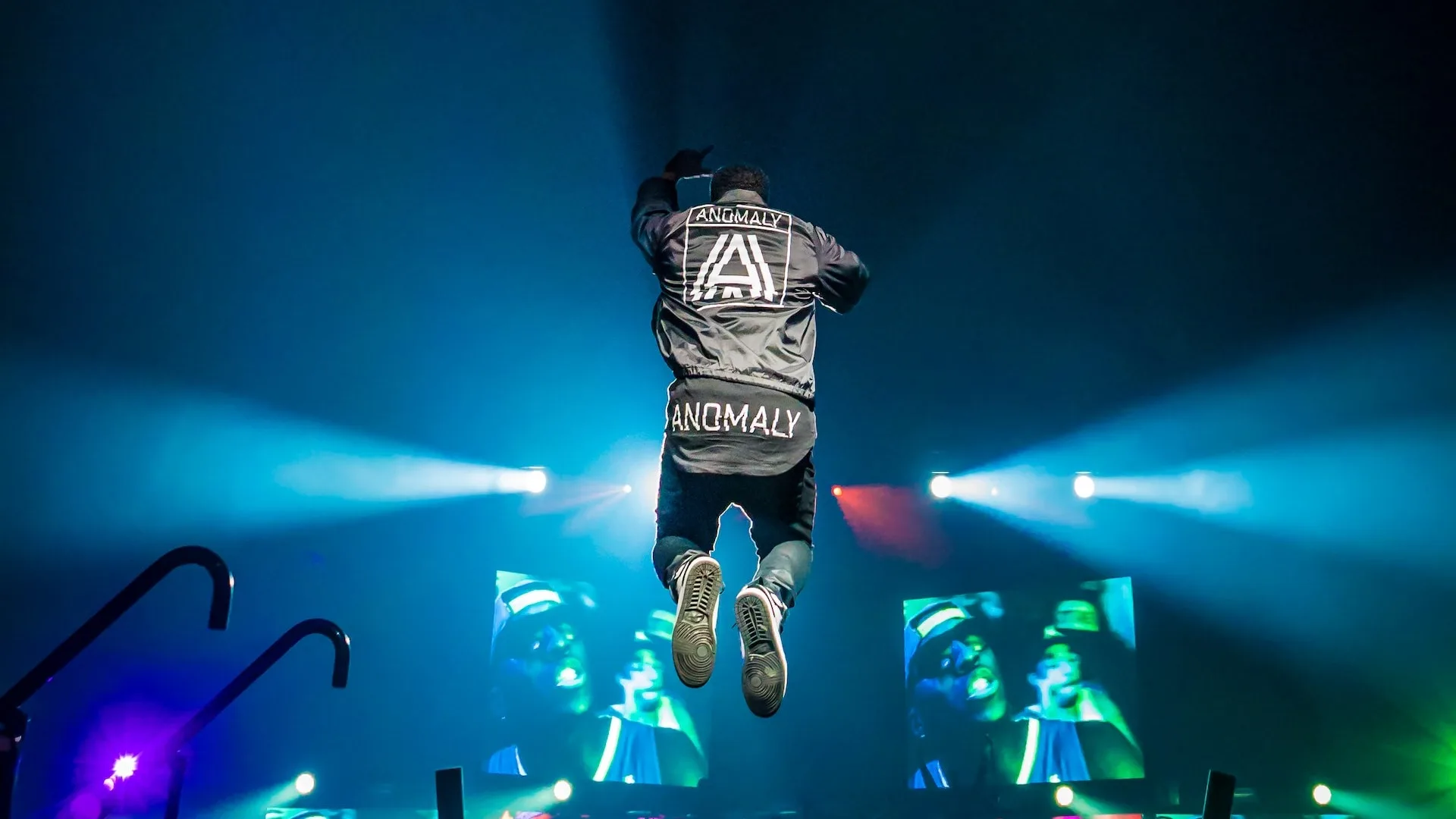 thumbnail of Drake: It's All a Blur Tour