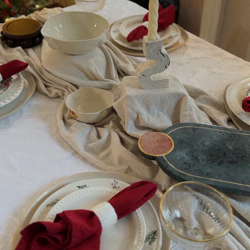 Beatrice's Timeless Festive Decor Pieces