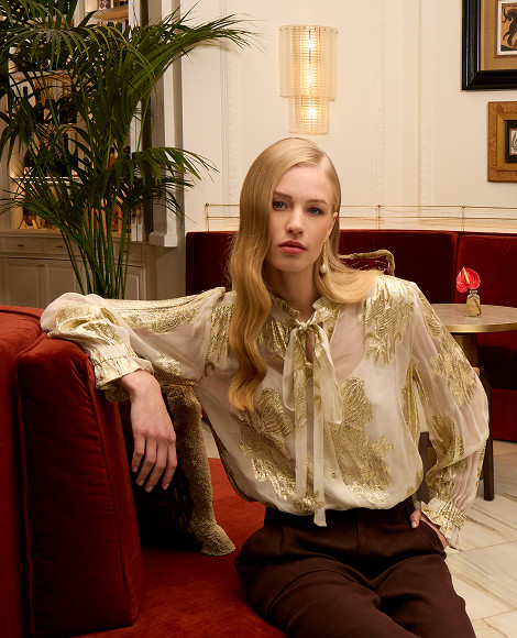 Shirts & Blouses