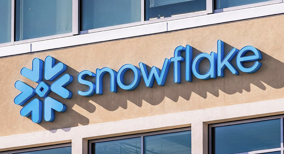 SnowFlake (NYSE: SNOW)