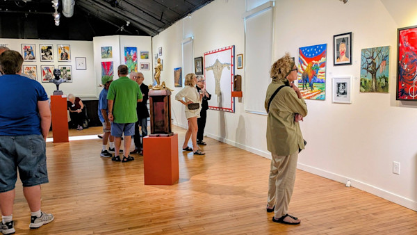L&S Gallery 4