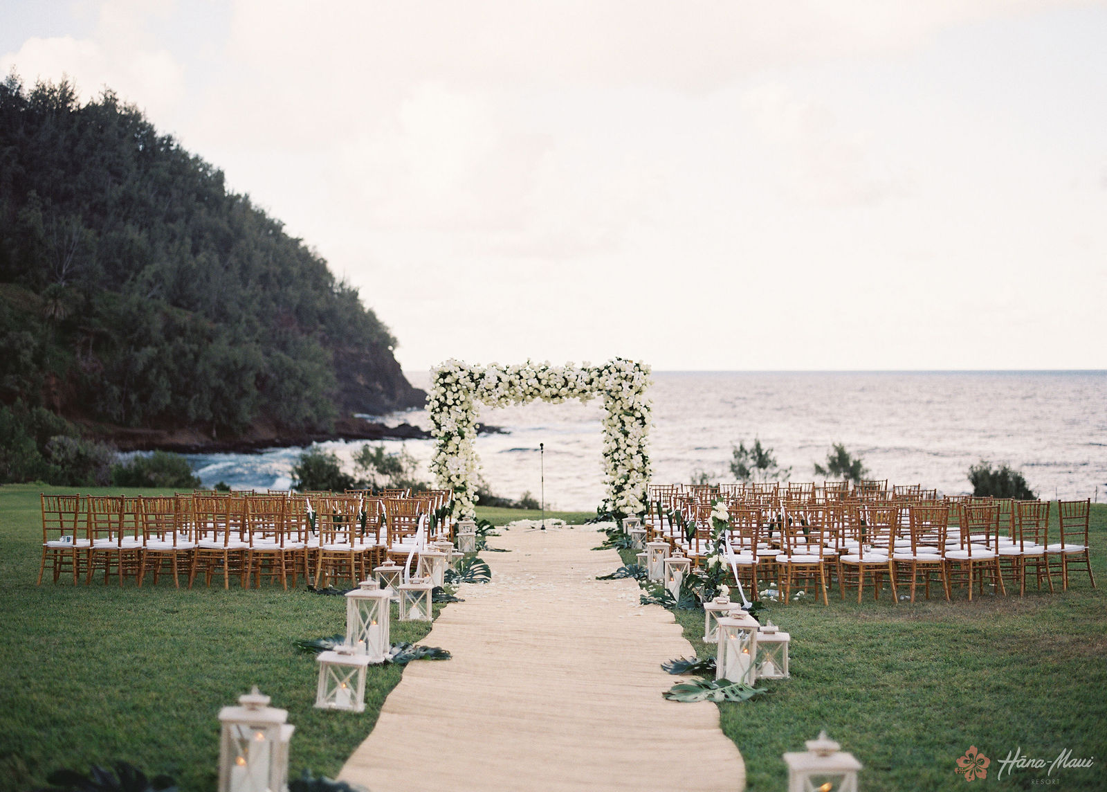 hana maui resort wedding        
        <figure class=